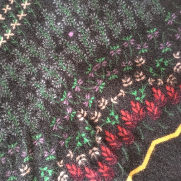 ★SOLD★Zara Blanket Scarf - Picture 3 of 5